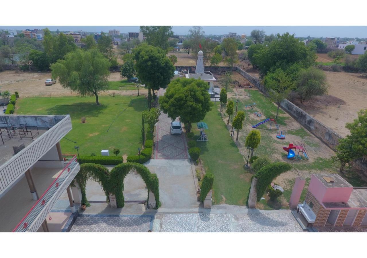 Goyal Bhawan Hotel Khātu Exterior foto