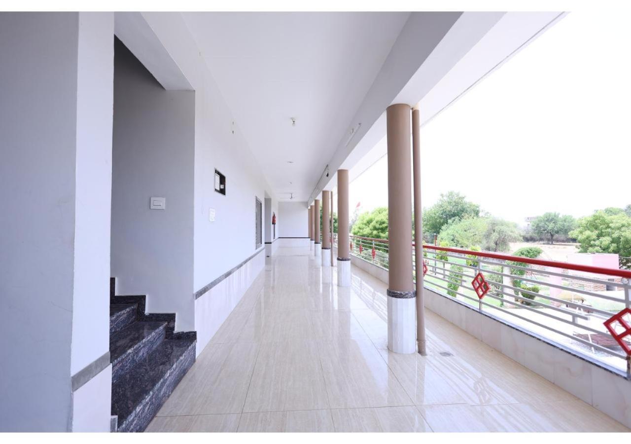 Goyal Bhawan Hotel Khātu Exterior foto