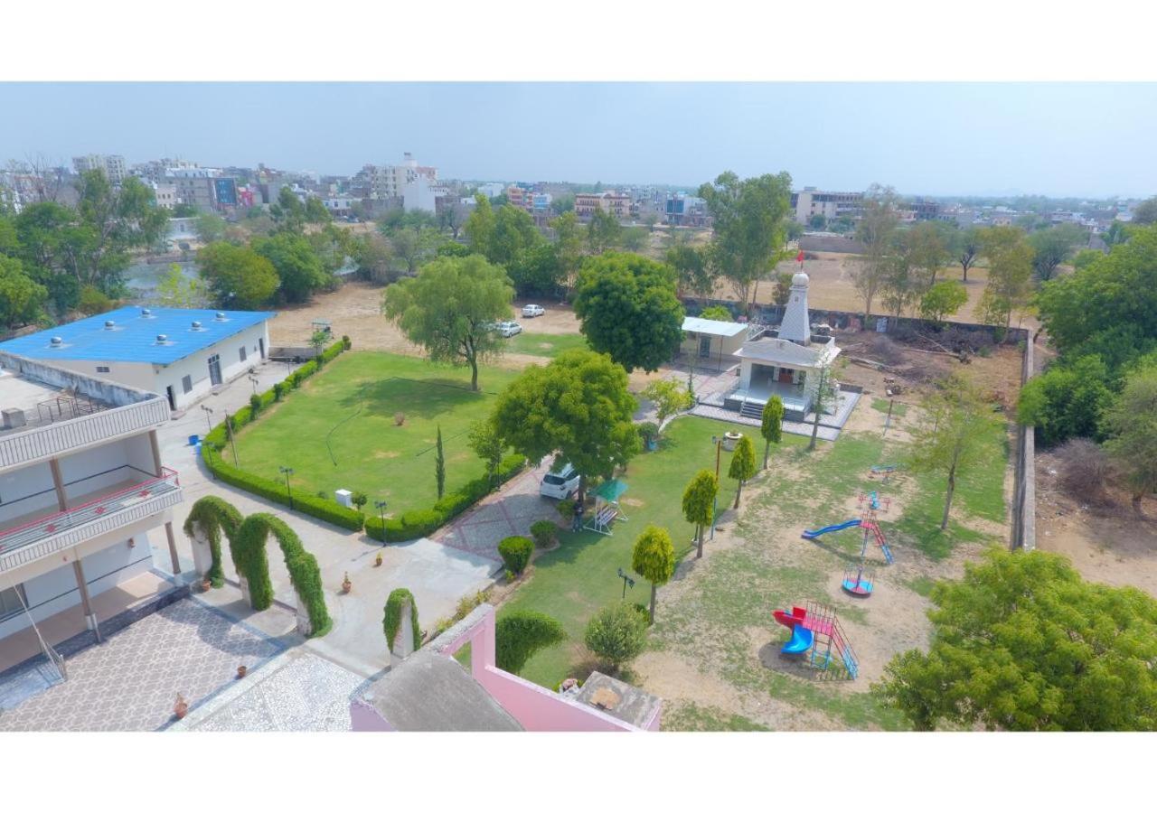Goyal Bhawan Hotel Khātu Exterior foto