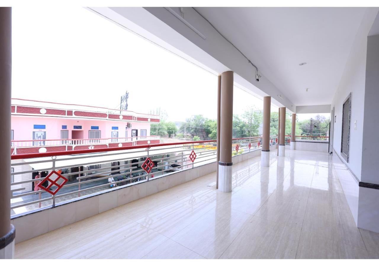 Goyal Bhawan Hotel Khātu Exterior foto